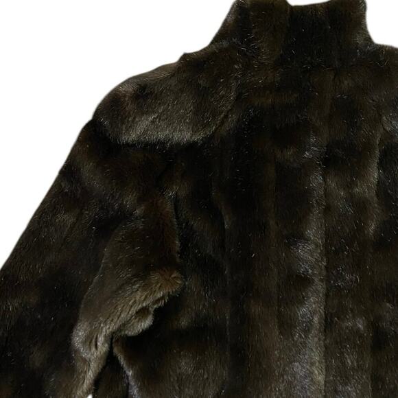 Tyber by St. John French Faux Fur Jacket - L - Picture 6 of 6